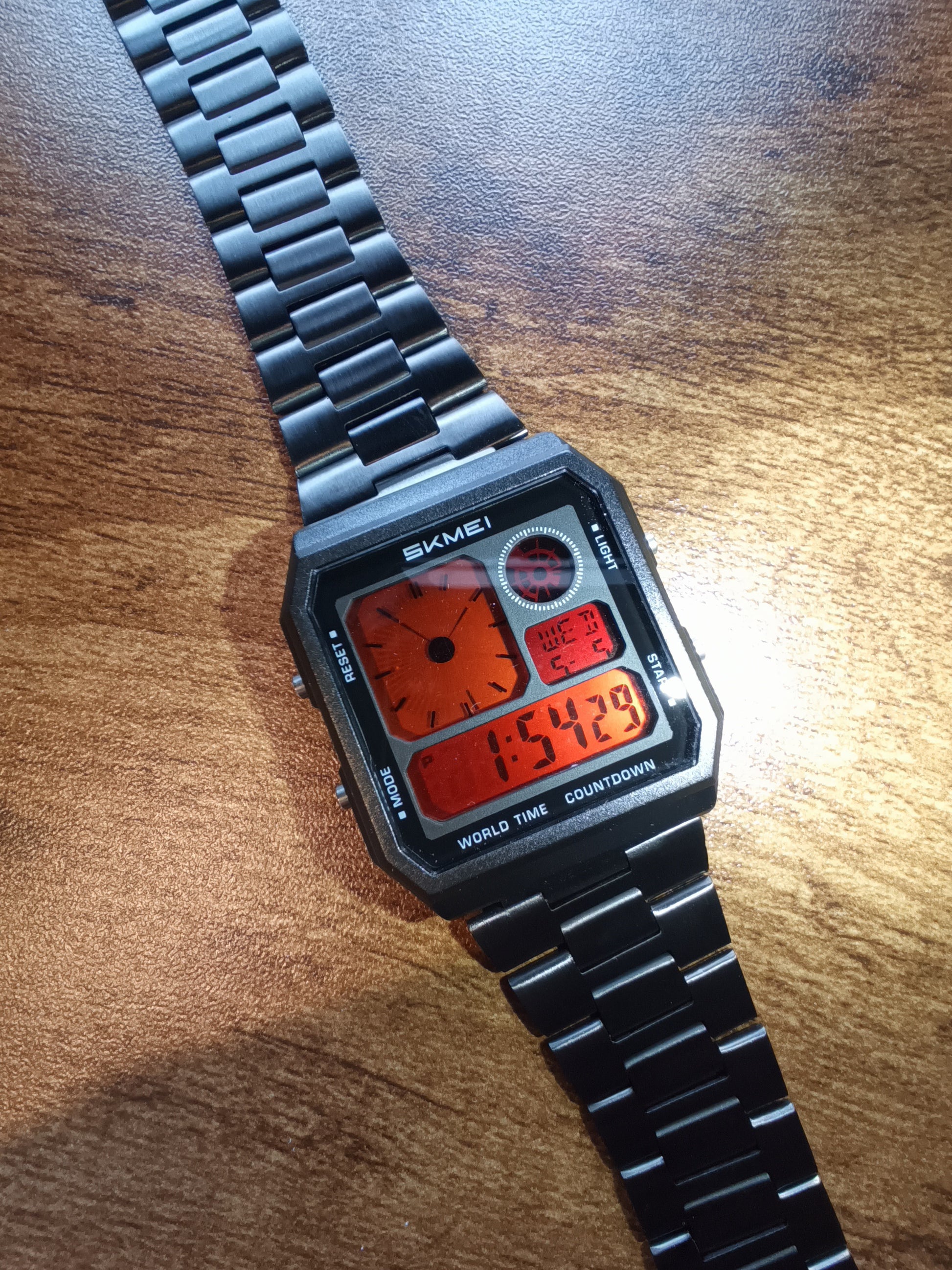 Skmie 2353 mens watch Black with red gradient screen mod