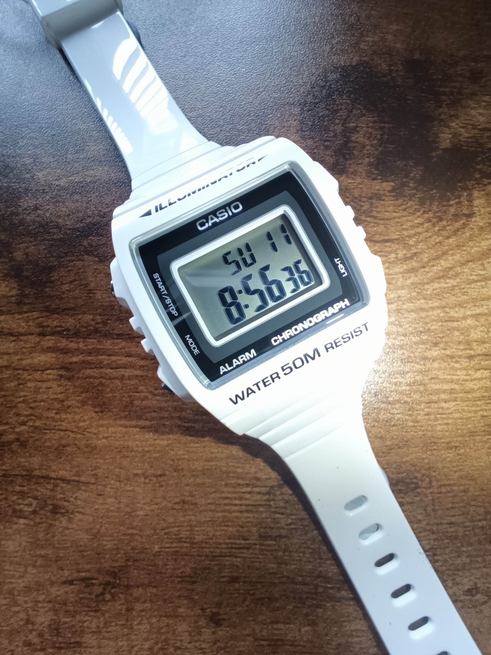 Casio W-215H