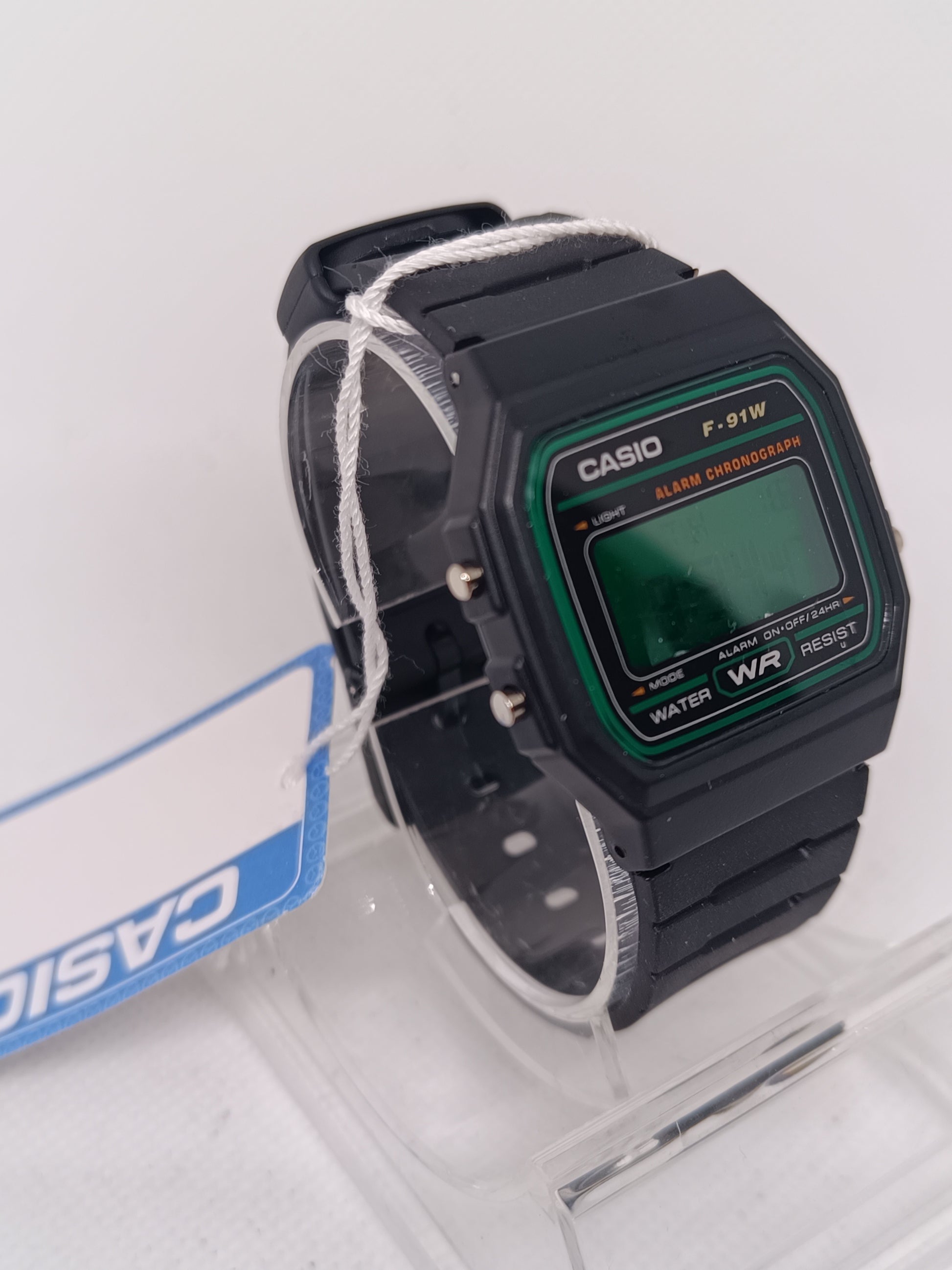 Casio F-91W with forest green screen mod