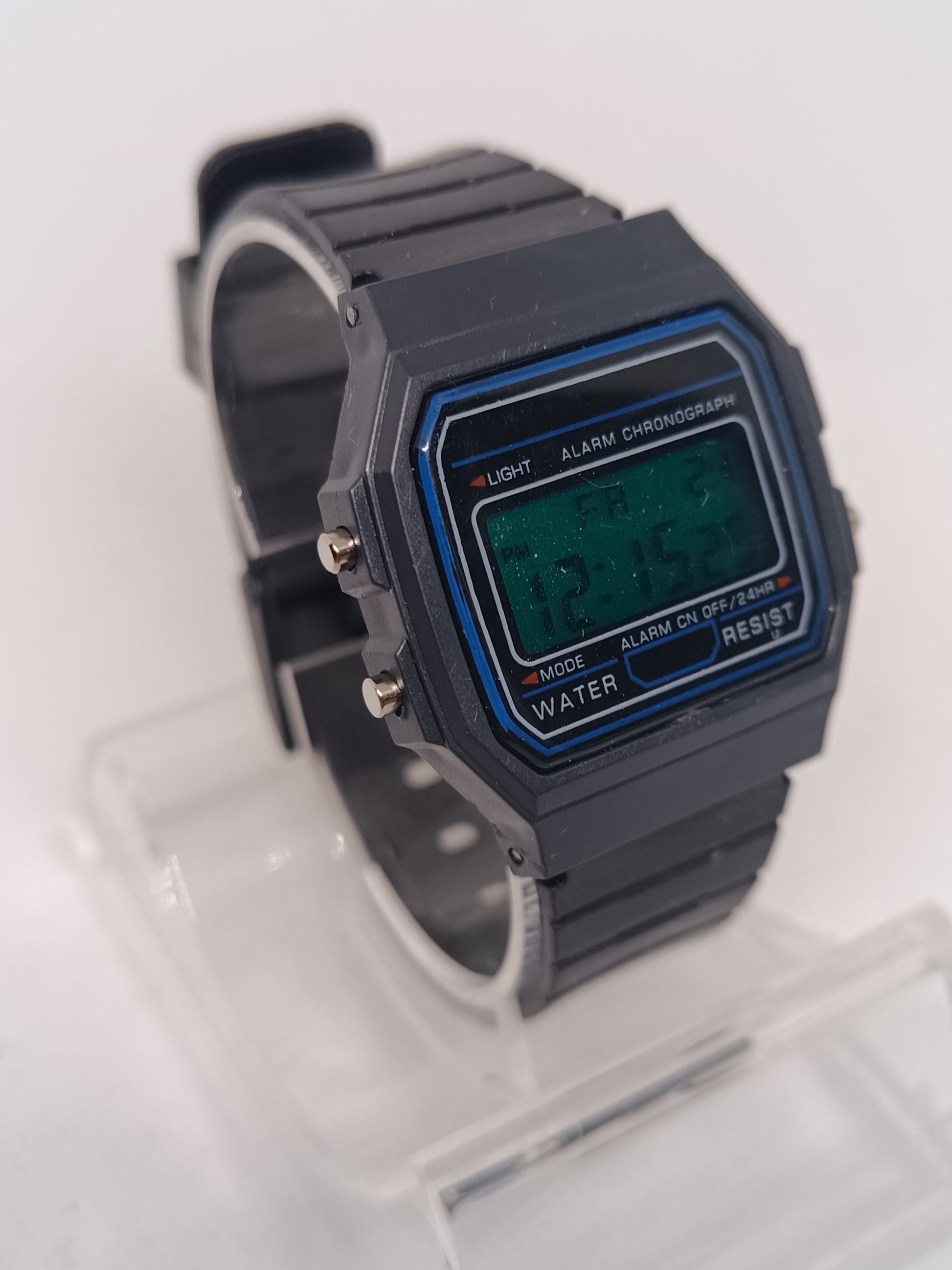 Casio style watch with green screen mod