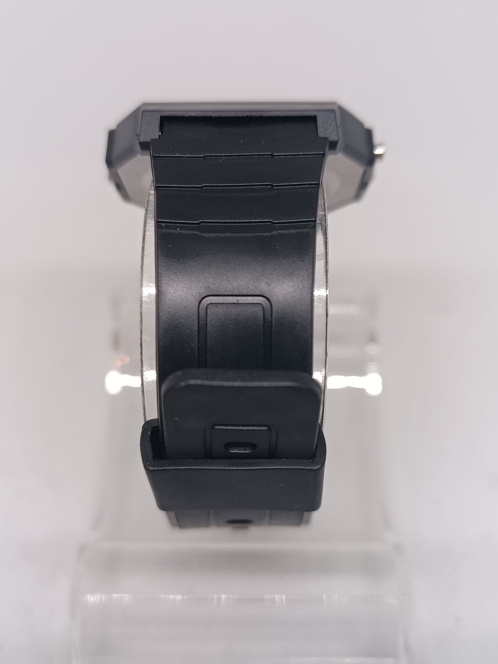 Casio style digital watch with blue screen mod