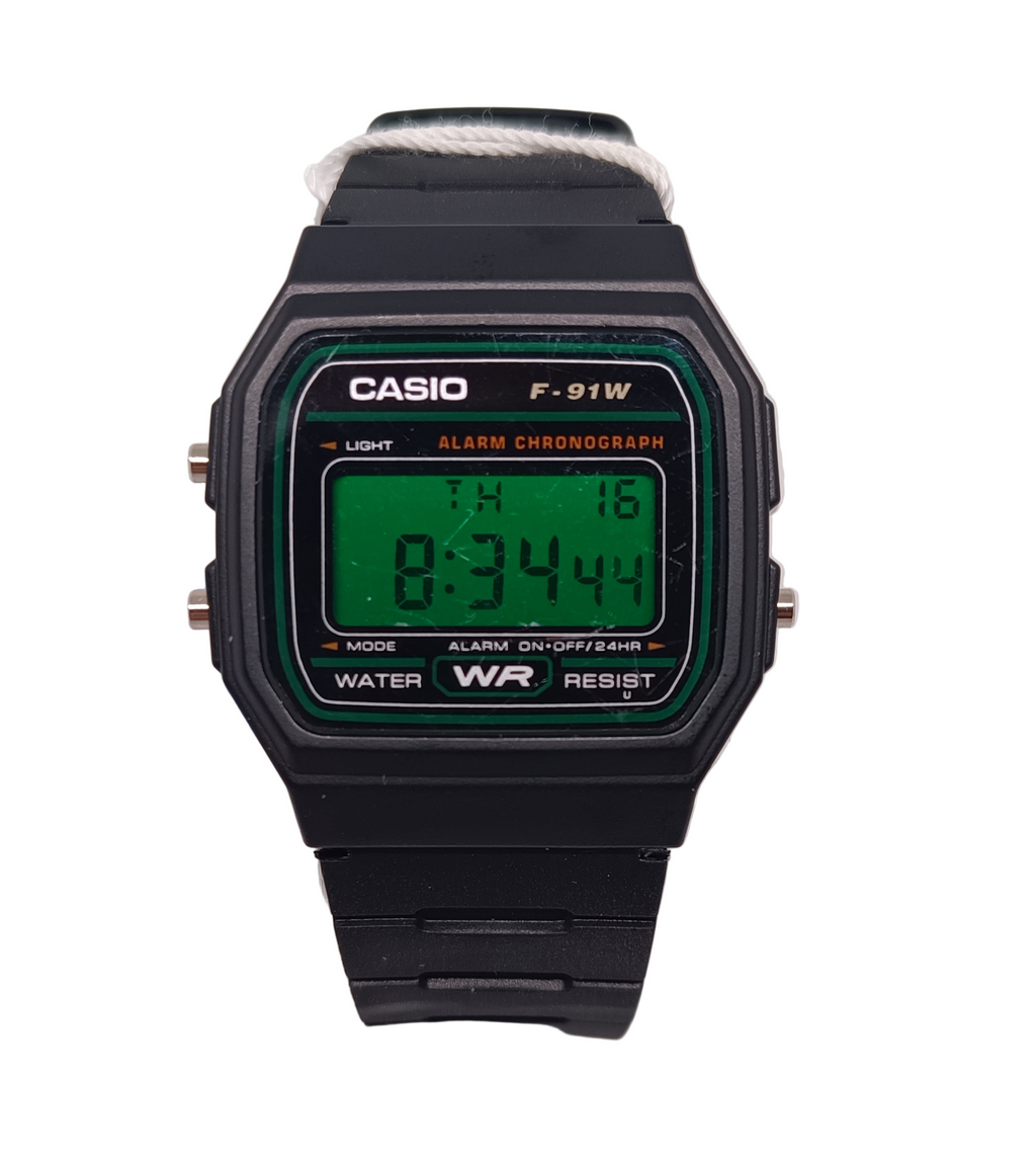 Casio F-91W with forest green screen mod